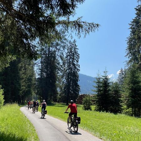 Bed&Bike Bruneck - Brunico Hotell Exteriör bild